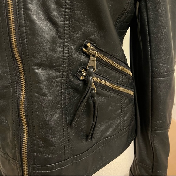 Vintage Faux Leather Jacket - Picture 4 of 7
